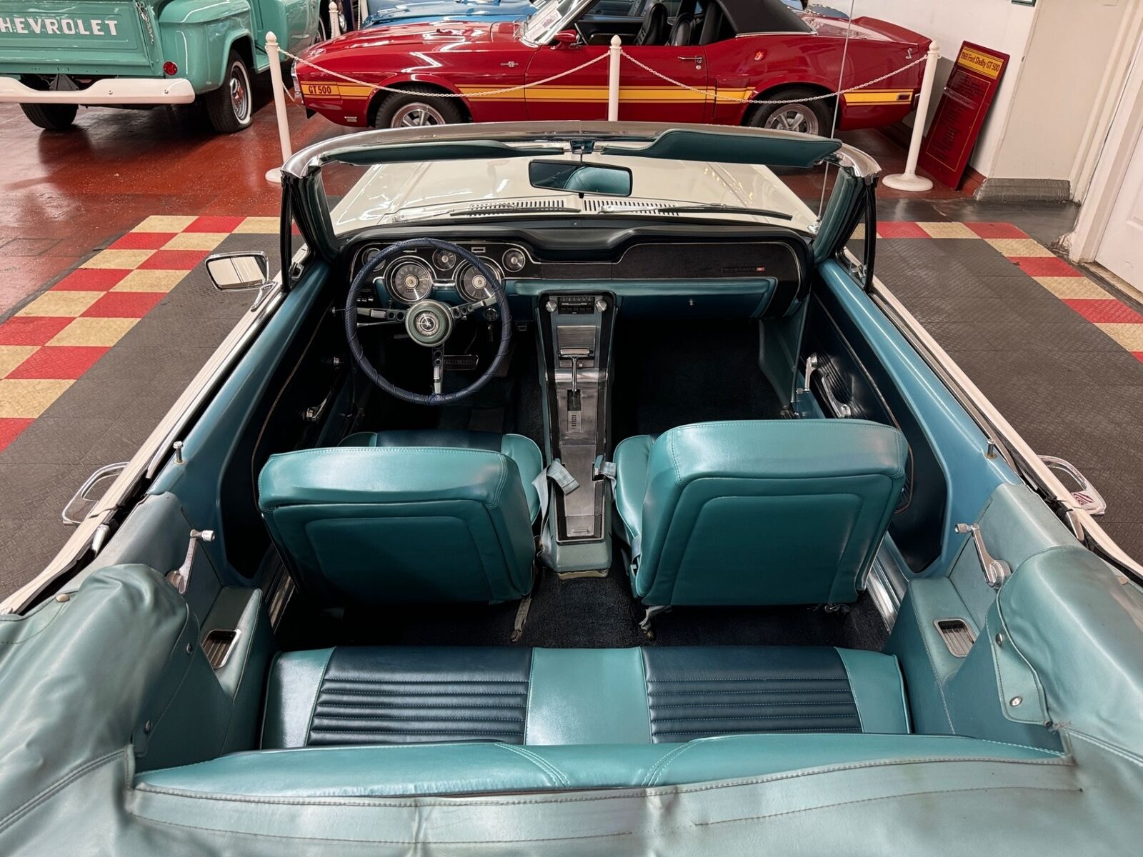 Ford-Mustang-1967-Convertible-22