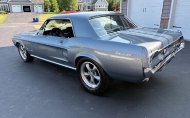 Ford-Mustang-1967-Coupe-3
