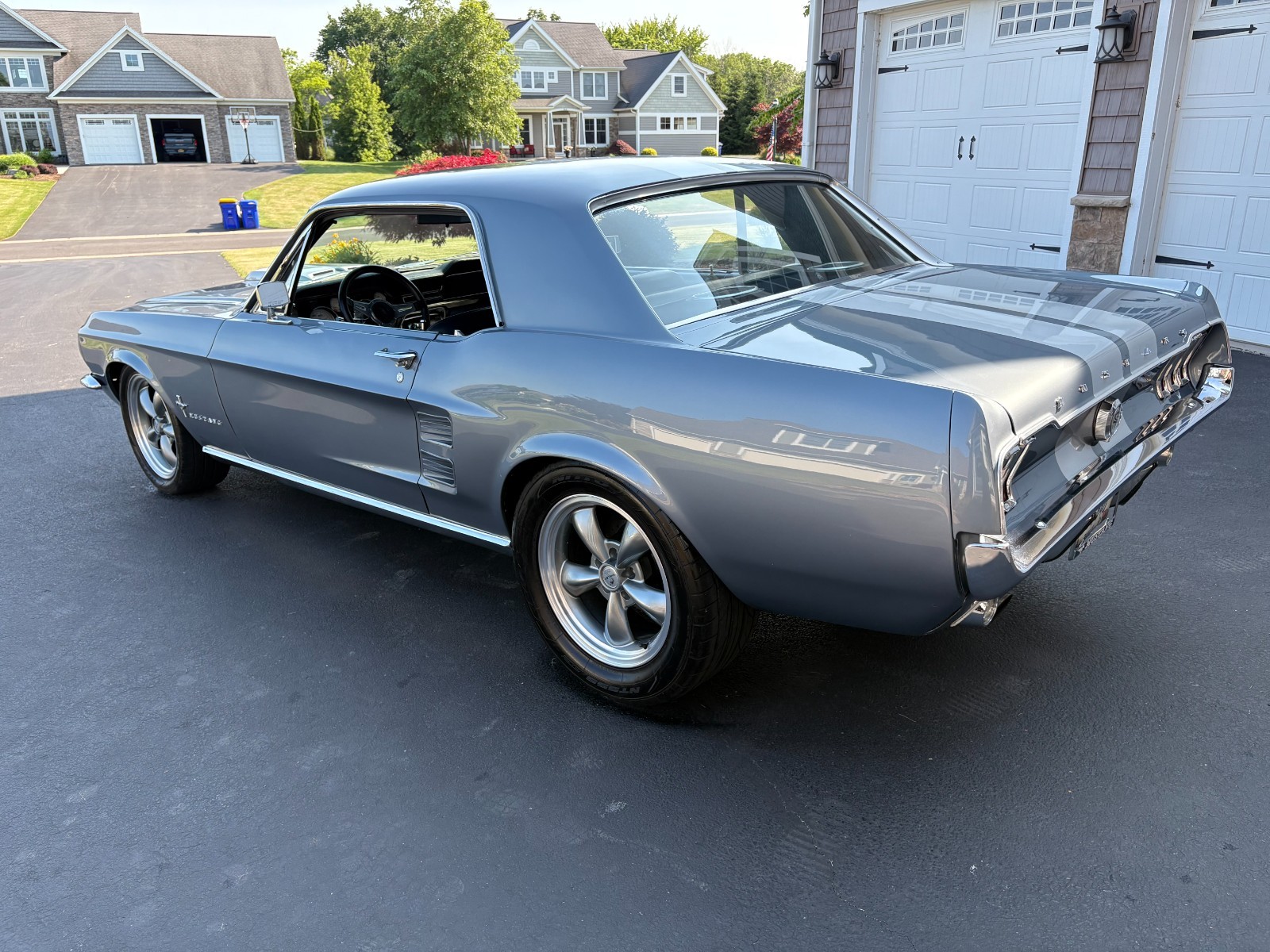 Ford-Mustang-1967-Coupe-3