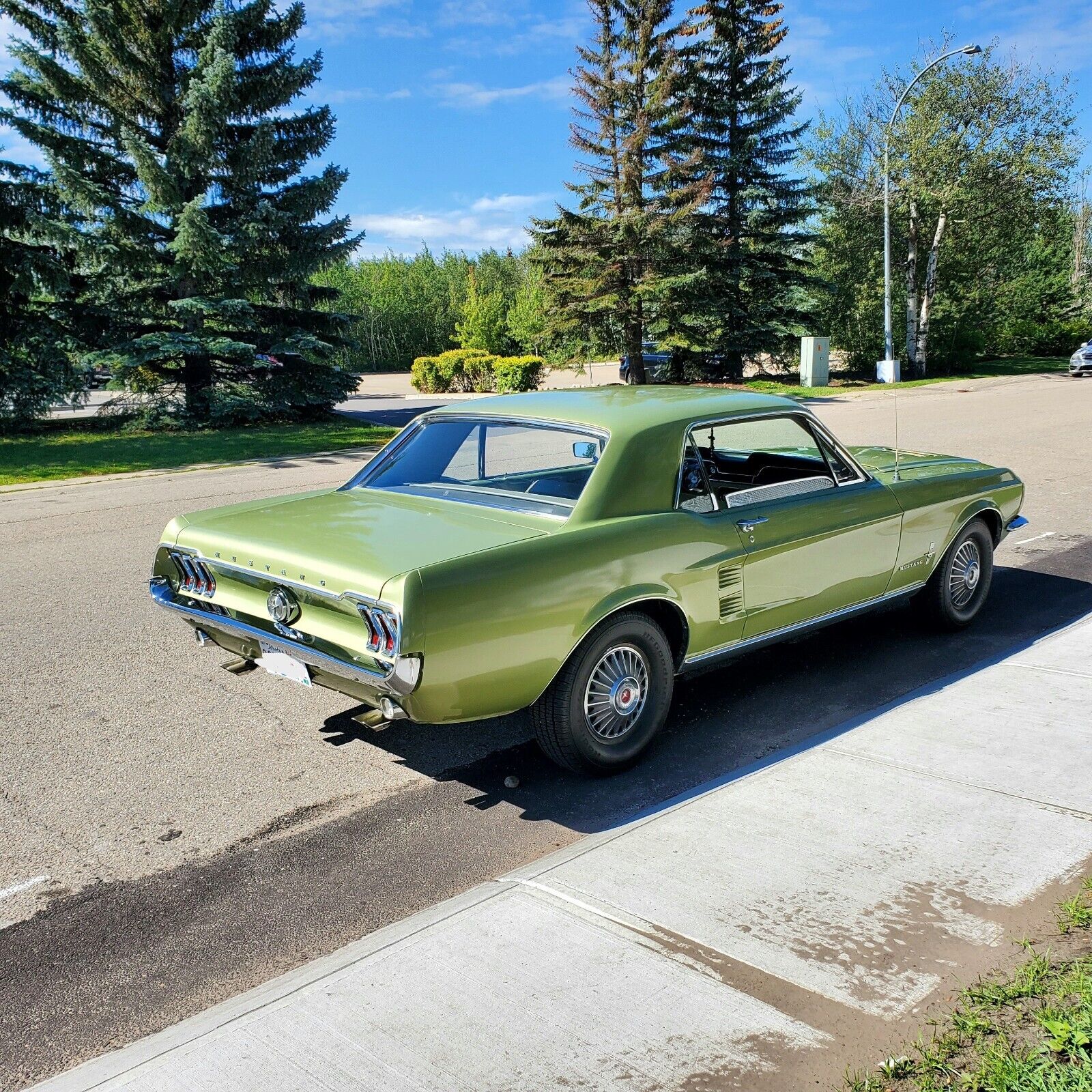 Ford-Mustang-1967-Coupe-4
