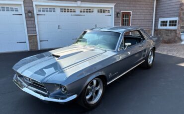Ford-Mustang-1967-Coupe