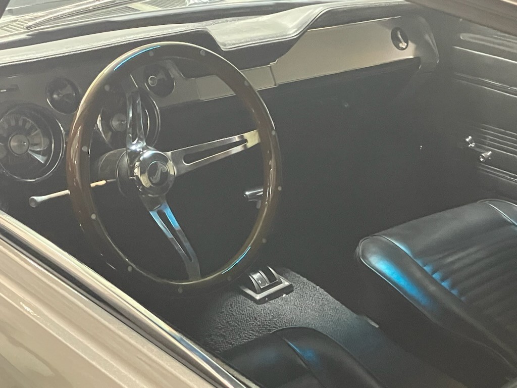 Ford-Mustang-1967-Coupe-9