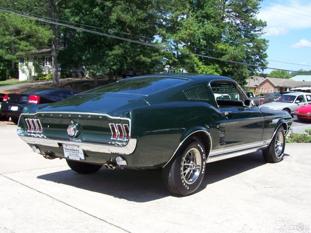 Ford-Mustang-1967-Fastback-1