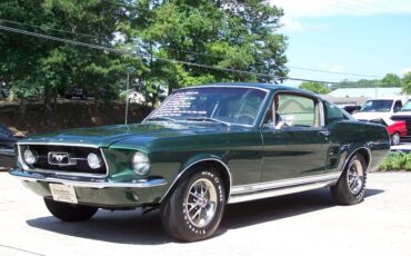 Ford-Mustang-1967-Fastback-2