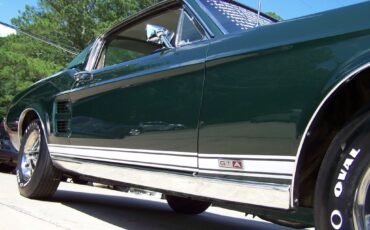 Ford-Mustang-1967-Fastback-23