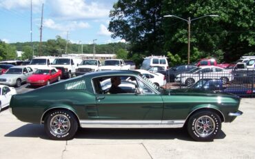 Ford-Mustang-1967-Fastback-4