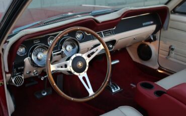Ford-Mustang-1967-Red-White-31