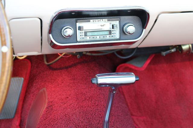 Ford-Mustang-1967-Red-White-35