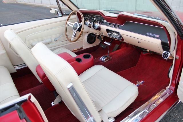 Ford-Mustang-1967-Red-White-41