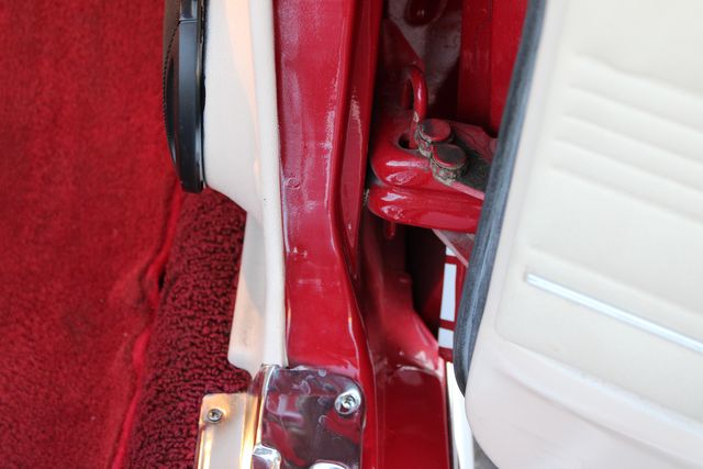 Ford-Mustang-1967-Red-White-45