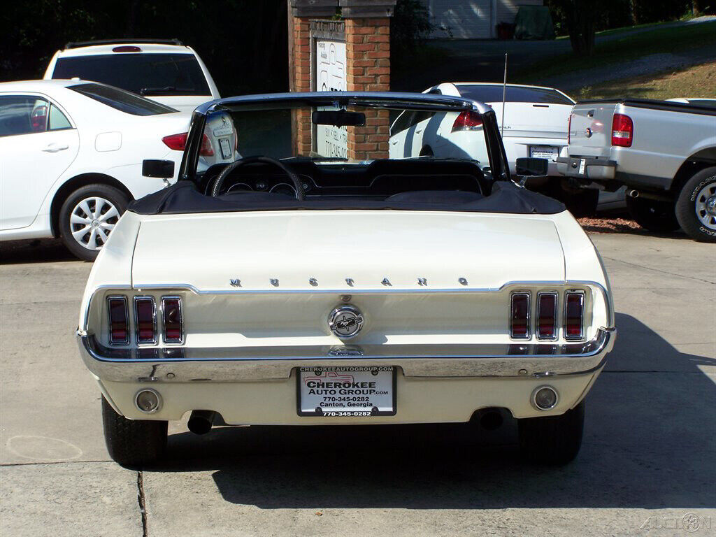Ford-Mustang-1968-Convertible-16