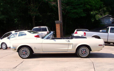 Ford-Mustang-1968-Convertible-7