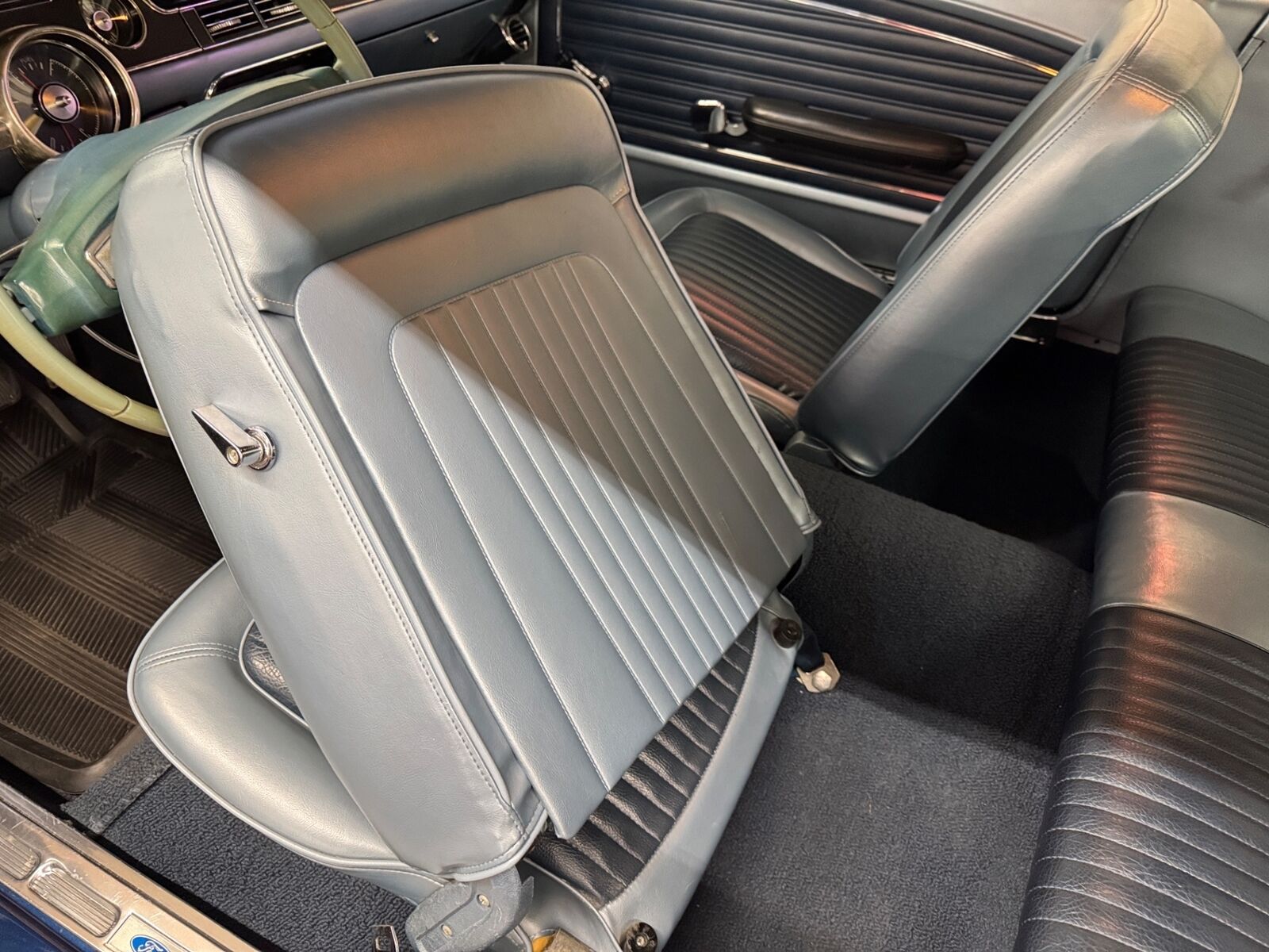 Ford-Mustang-1968-Coupe-39