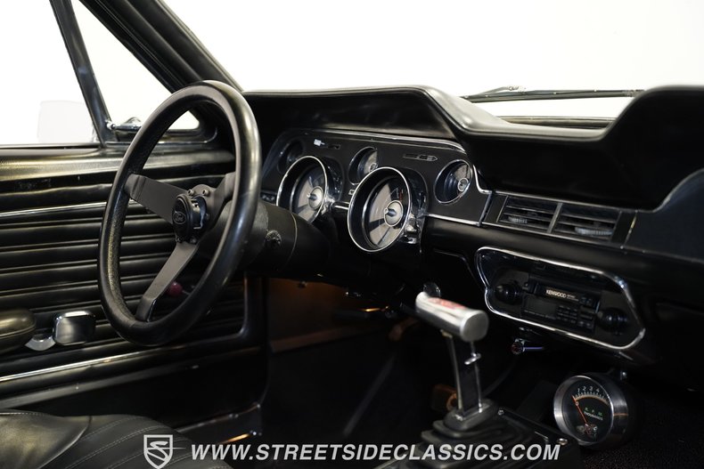 Ford-Mustang-1968-Green-Black-47