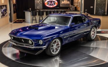 Ford-Mustang-1969-Deep-Impact-Blue-Black-11