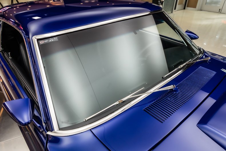 Ford-Mustang-1969-Deep-Impact-Blue-Black-32