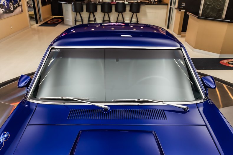 Ford-Mustang-1969-Deep-Impact-Blue-Black-33