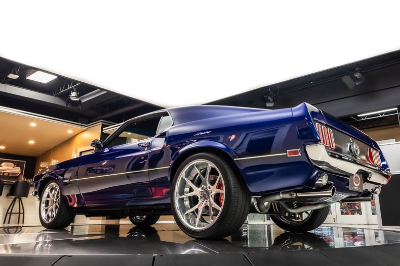 Ford-Mustang-1969-Deep-Impact-Blue-Black-7