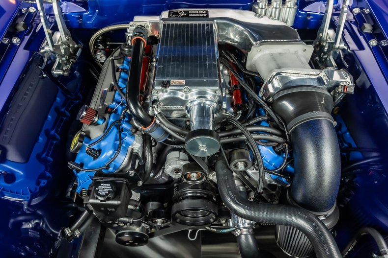 Ford-Mustang-1969-Deep-Impact-Blue-Black-9