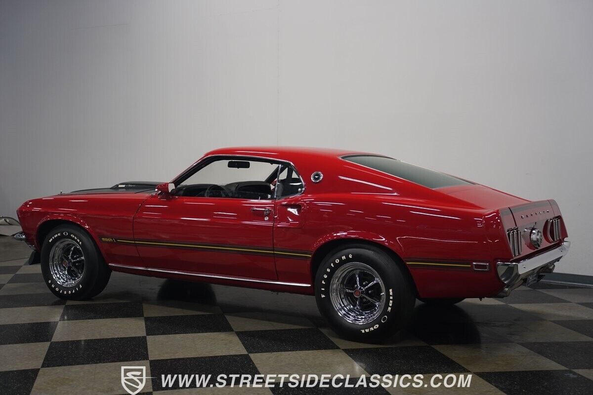 Ford-Mustang-1969-Fastback-10