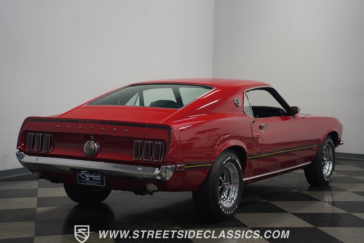 Ford-Mustang-1969-Fastback-14