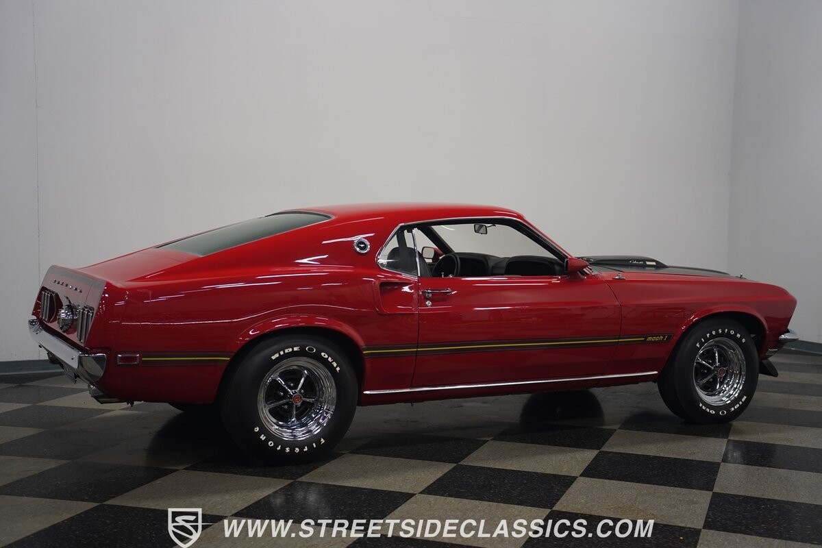 Ford-Mustang-1969-Fastback-16