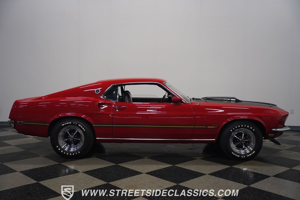 Ford-Mustang-1969-Fastback-17