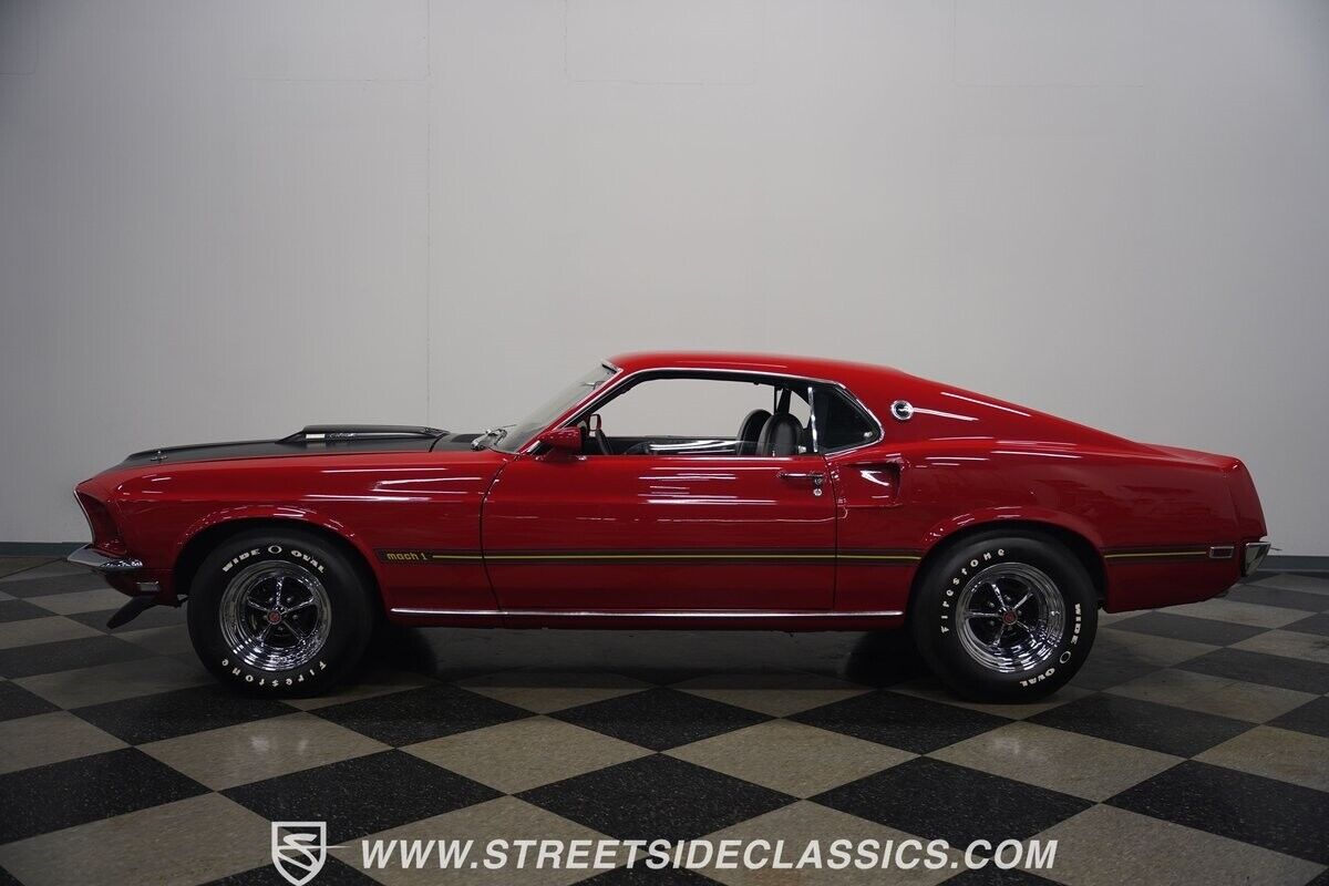 Ford-Mustang-1969-Fastback-9