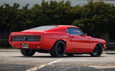 Ford-Mustang-1969-Fastback-9