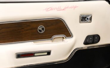 Ford-Mustang-1969-Raven-Black-White-15
