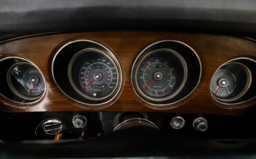 Ford-Mustang-1969-Raven-Black-White-23