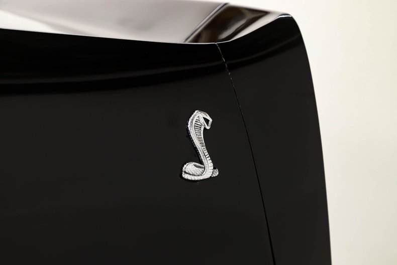 Ford-Mustang-1969-Raven-Black-White-36