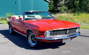 Ford-Mustang-1970-Calypso-CoralWhite-White-Knit-Vinyl-Del-19