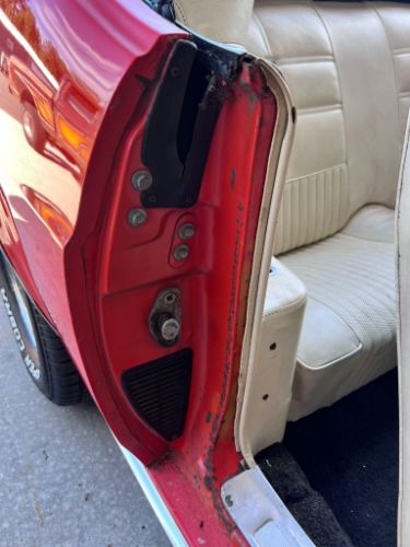 Ford-Mustang-1970-Calypso-CoralWhite-White-Knit-Vinyl-Del-8