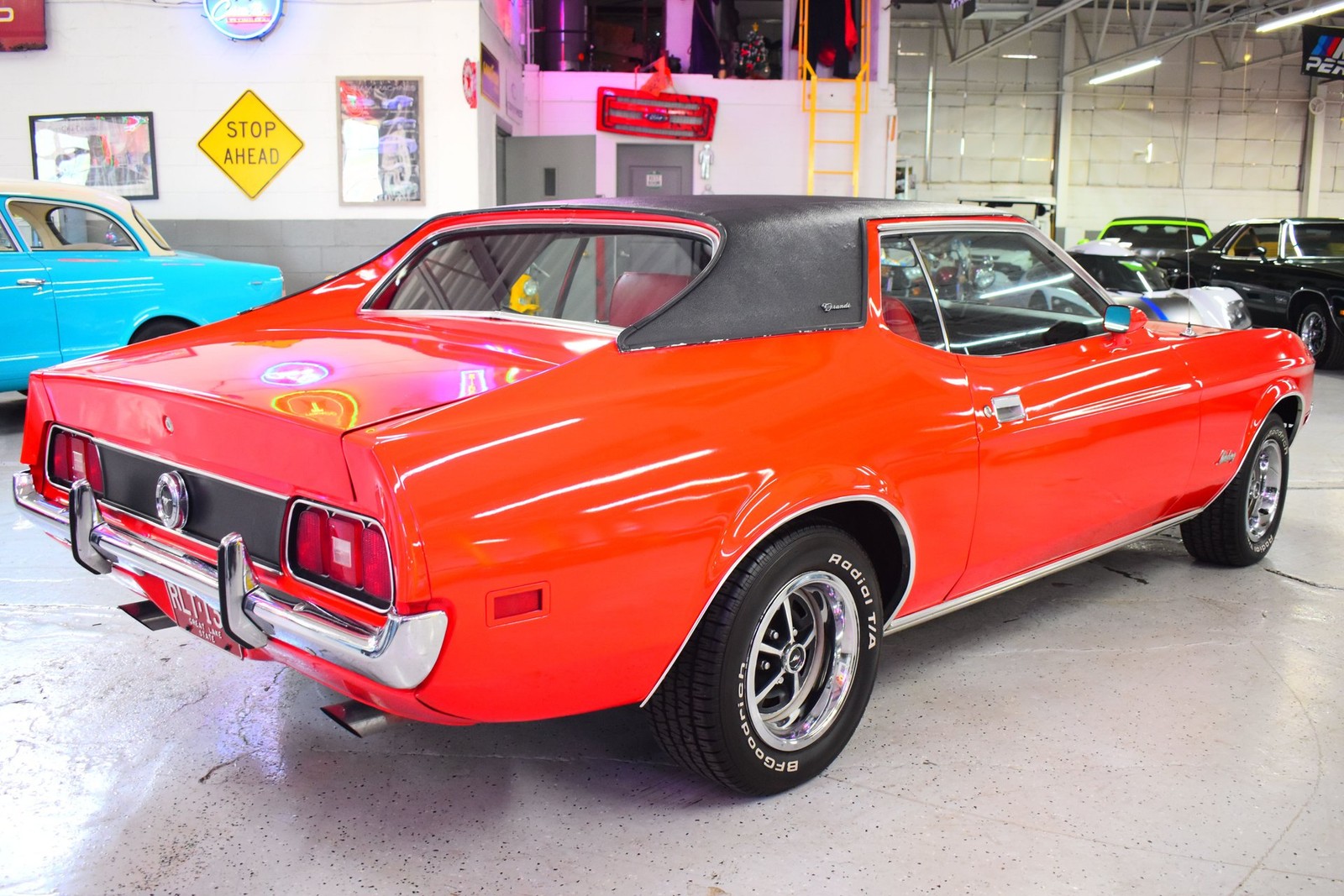 Ford-Mustang-1971-Coupe-10