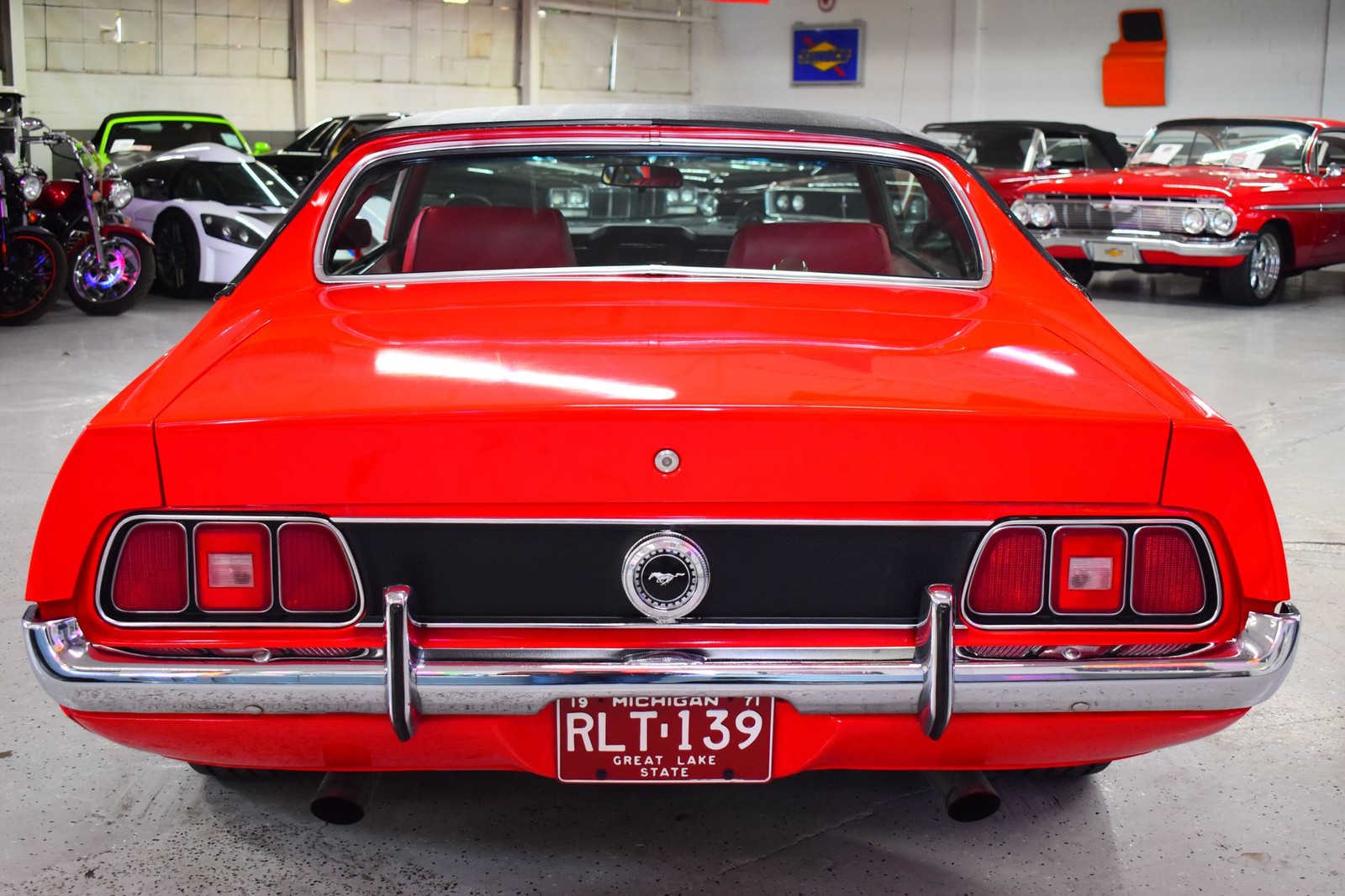 Ford-Mustang-1971-Coupe-13