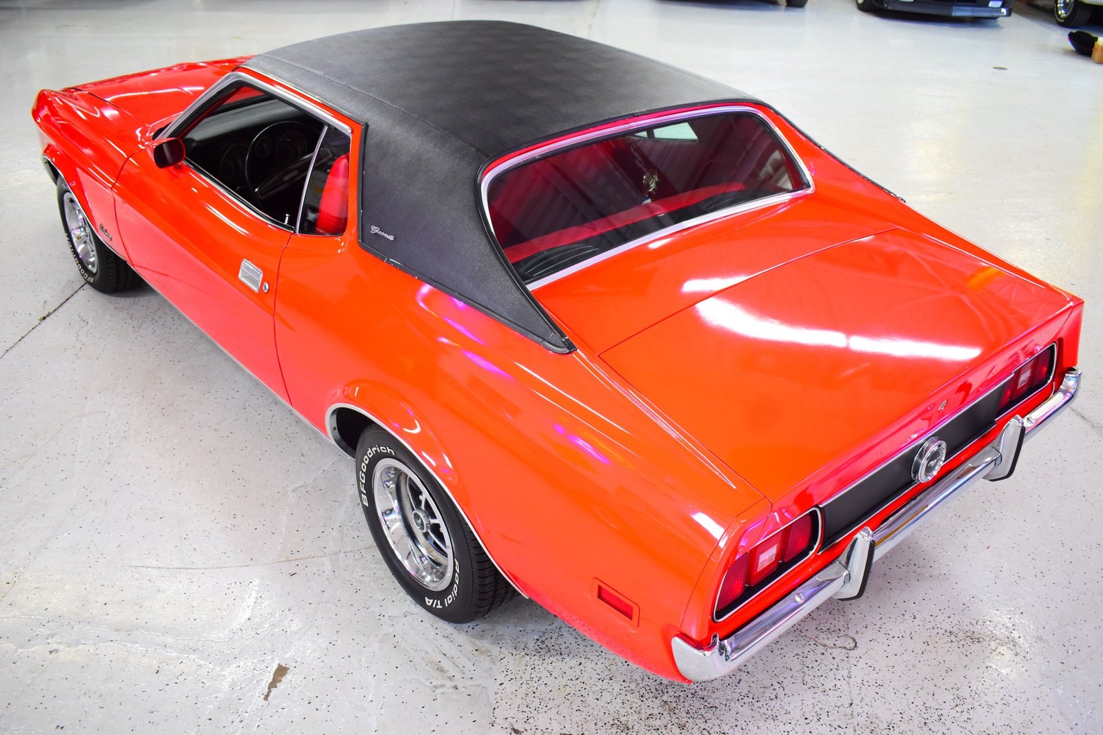 Ford-Mustang-1971-Coupe-17