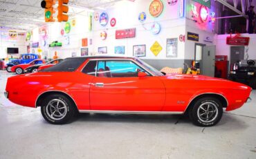 Ford-Mustang-1971-Coupe-3