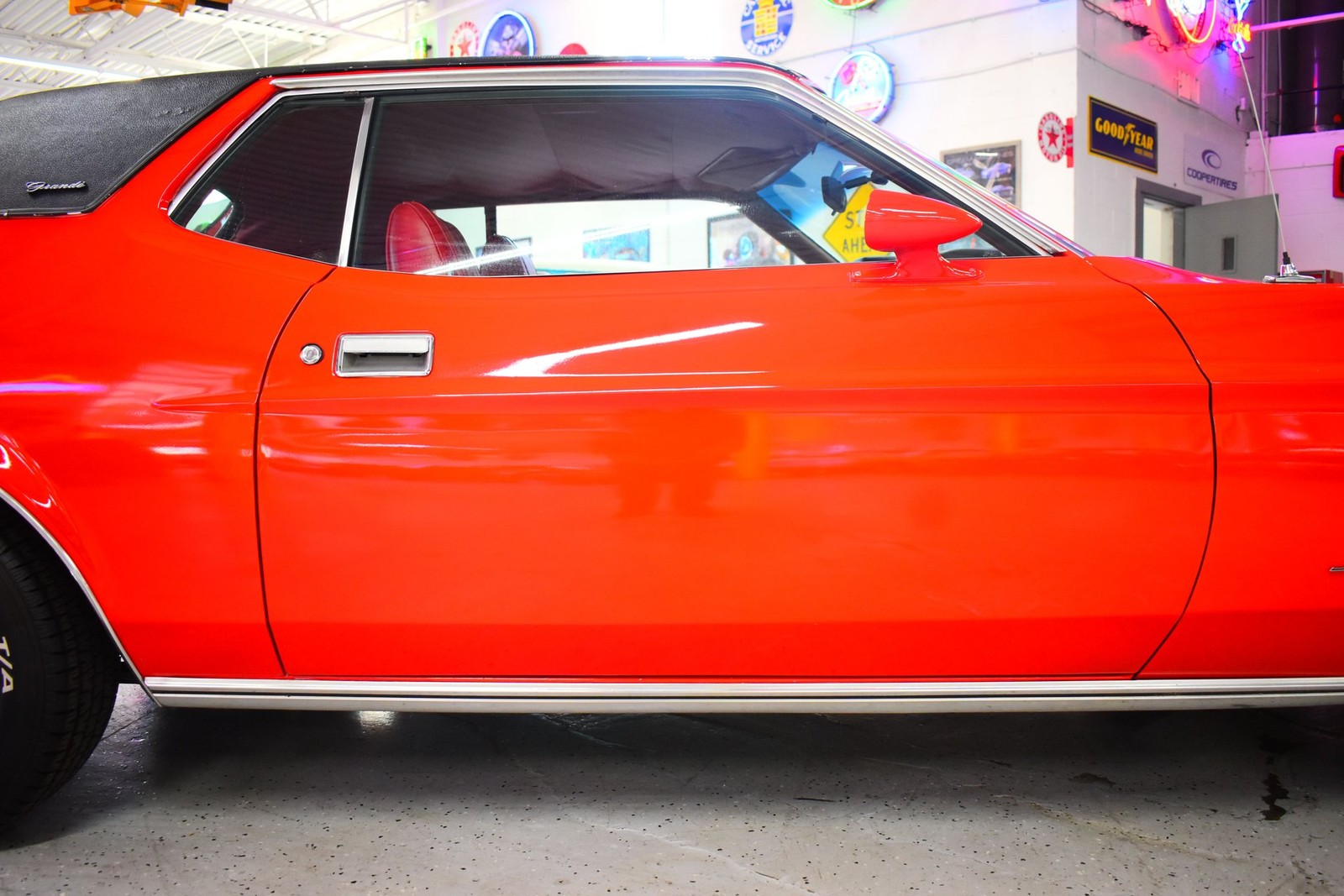 Ford-Mustang-1971-Coupe-8