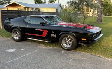 Ford-Mustang-1971-Fastback-15