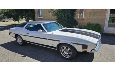 Ford-Mustang-1971-White-Blue-2