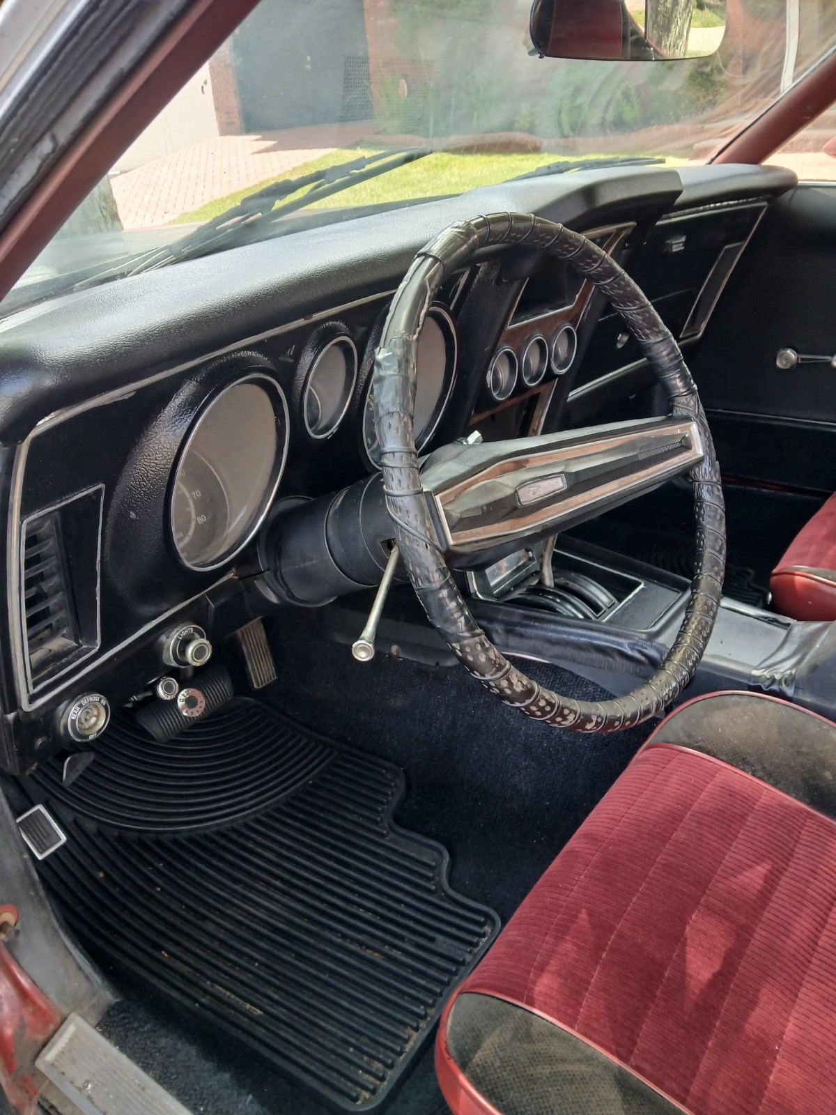 Ford-Mustang-1972-8