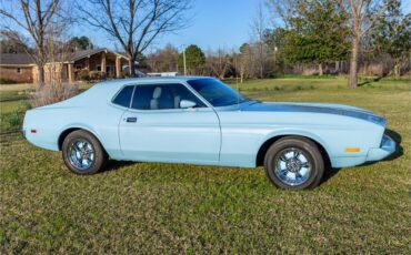 Ford-Mustang-1973-Blue-WhiteBlack-4