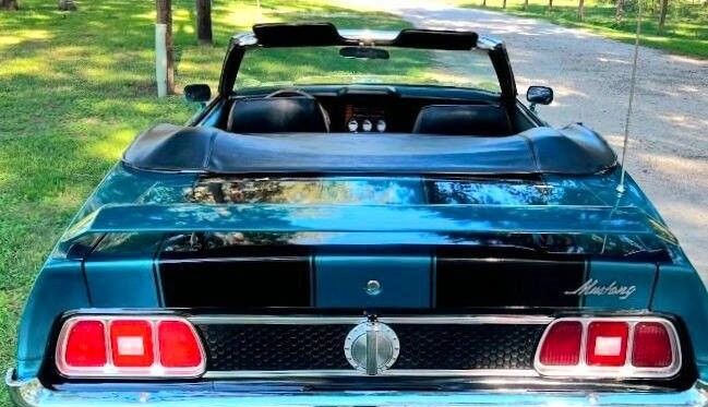 Ford-Mustang-1973-Turquoise-Black-5