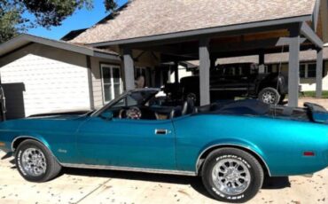 Ford-Mustang-1973-Turquoise-Black-6