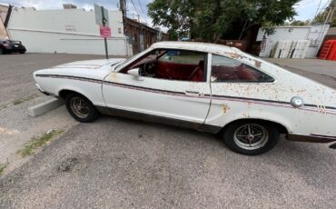 Ford-Mustang-1978-Fastback-21