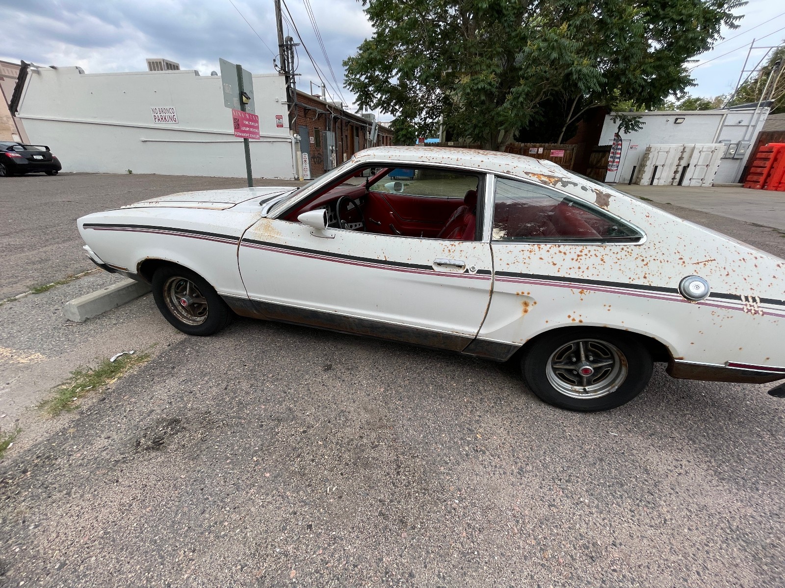 Ford-Mustang-1978-Fastback-21