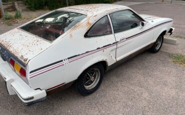 Ford-Mustang-1978-Fastback-28