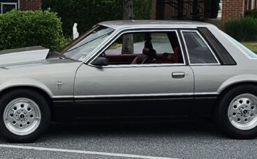 Ford-Mustang-1980-1