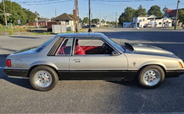 Ford-Mustang-1980-10